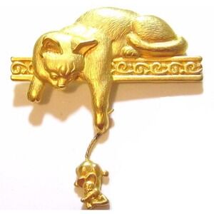 Vintage Big Gold Plated Designer Signed JJ Cat & Dangling Mouse Brooch Pin